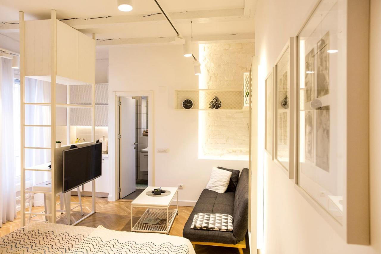 Atomic 1 Appartement Belgrado Buitenkant foto